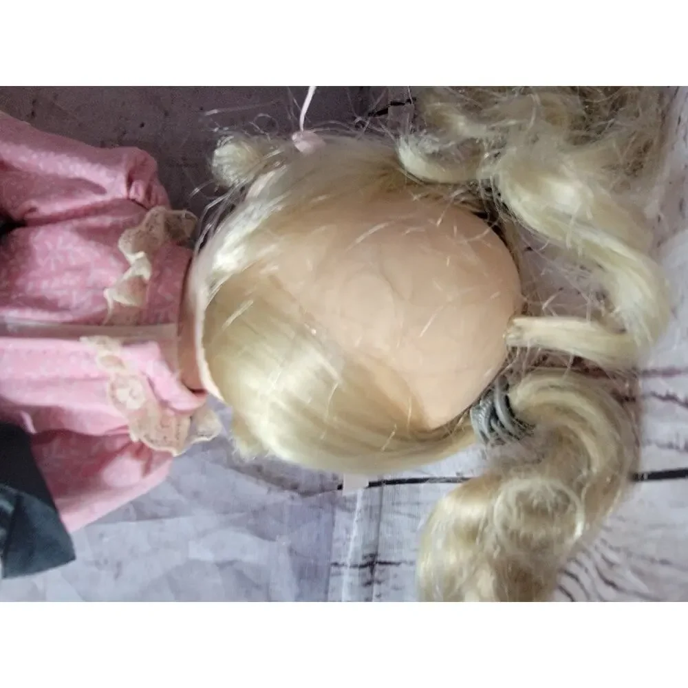 Vintage Precious Moments Children of the World Collection American Doll READ